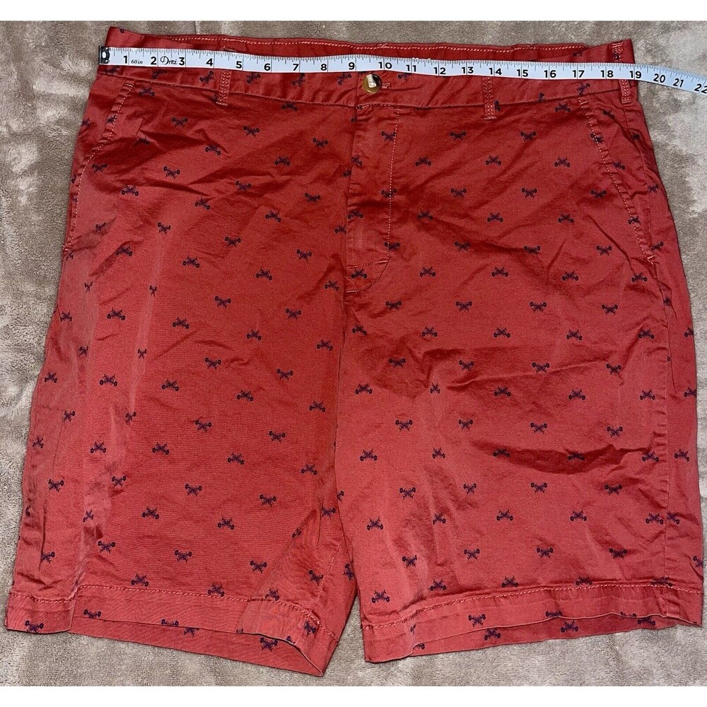 IZOD Men’s Shorts 38 W Fishbone Print Advantage Performance 9.5” Inseam Red EUC!
